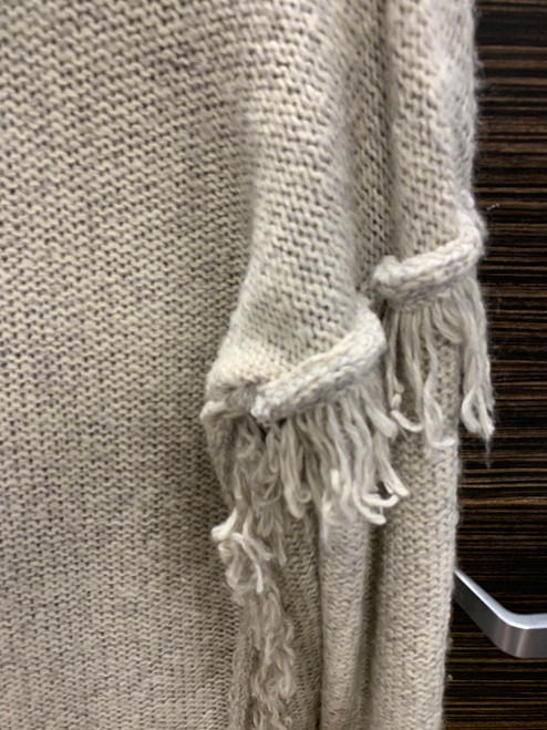 Vist Large View of Product Image Which is Used Design Lab Lightweight Sweater L-12/14