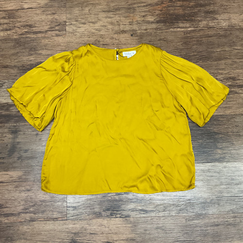 Vist Large View of Product Image Which is Used Velvet By Graham & Spencer Short Sleeve Top M-8/10