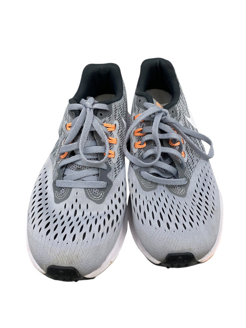 Vist Large View of Product Image Which is Used Nike Performance Shoes 7