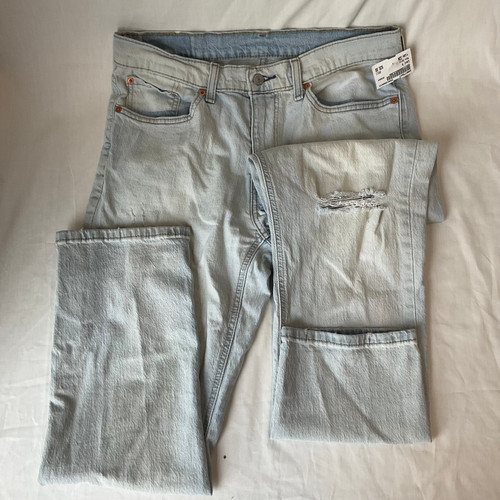Used Levi's Mens Denim 32W 60045-S000775847 Vist Large View of Product Image Which is Used Levi's Mens Denim 32W