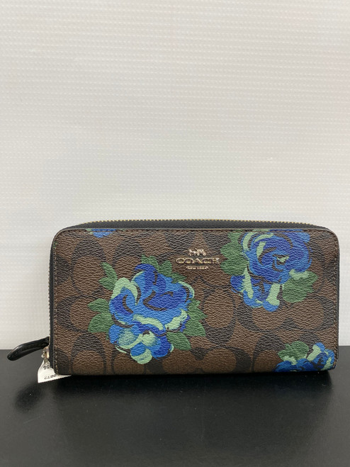 Vist Large View of Product Image Which is Used Coach Leather Wallet
