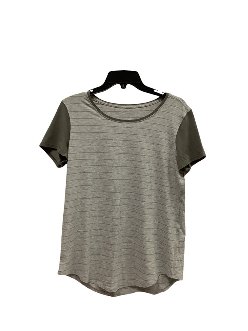 Used Lululemon Athletica Active Short Sleeve S-4/6 60069-S000721426 Vist Large View of Product Image Which is Used Lululemon Athletica Active Short Sleeve S-4/6