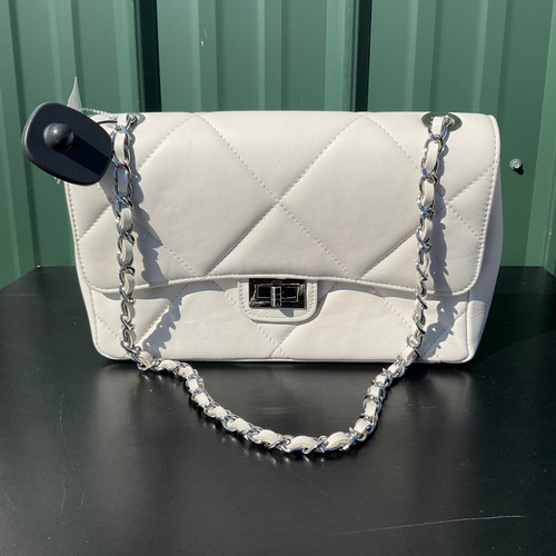 Vist Large View of Product Image Which is Used Borse In Pelle Small Leather Handbag