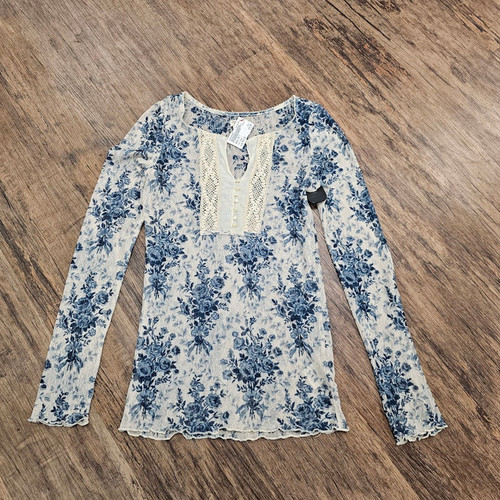 Used denim 24/7  TOPS  M-8/10