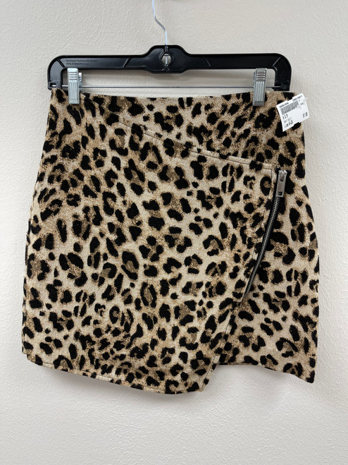 Used H & M Short Skirt 6-28 60074-S000614540 Vist Large View of Product Image Which is Used H & M Short Skirt 6-28