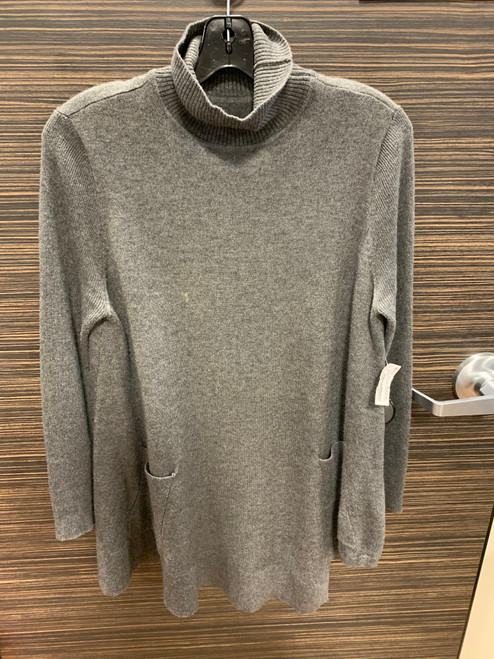 Vist Large View of Product Image Which is Used Unbranded Lightweight Sweater M-8/10