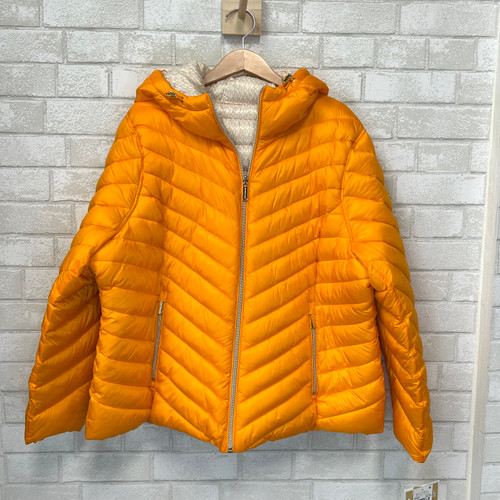 Vist Large View of Product Image Which is Used Michael Michael Kors Short Light Jacket 2X-20
