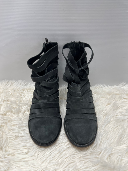 Vist Large View of Product Image Which is Used Unbranded Ankle Boots 7