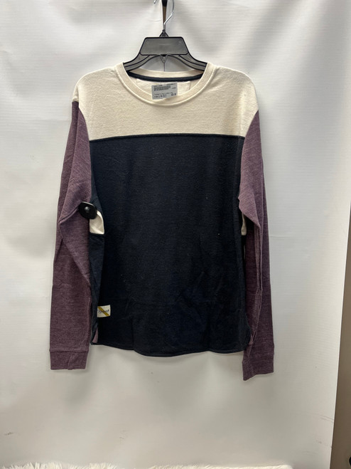 Vist Large View of Product Image Which is Used Tracksmith Mens Long Sleeve Top L/16-16.5