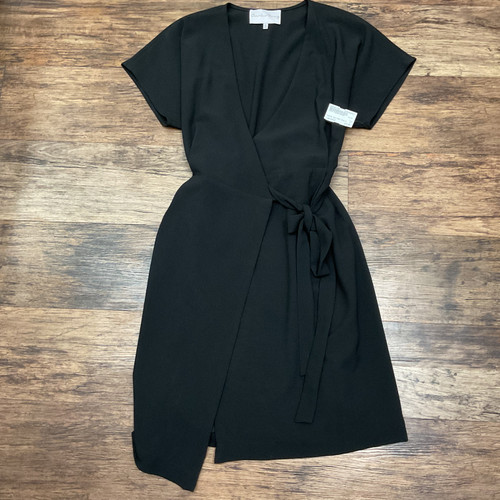 Vist Large View of Product Image Which is Used Chandler Henry Short Dress B S-4/6