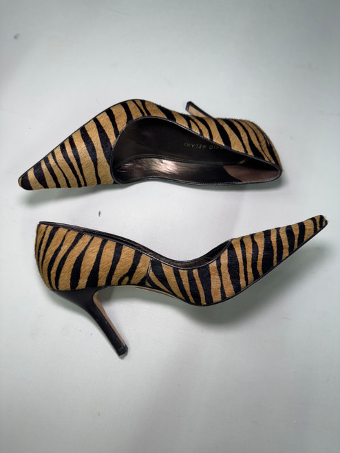 Vist Large View of Product Image Which is Used Antonio Melani Low Heels 7