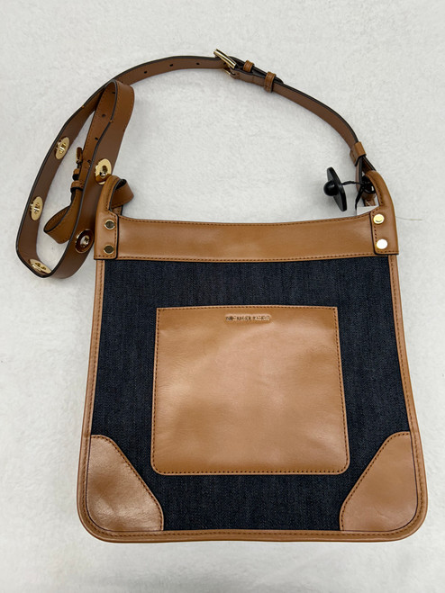 Vist Large View of Product Image Which is Used Unbranded Large Leather Handbag