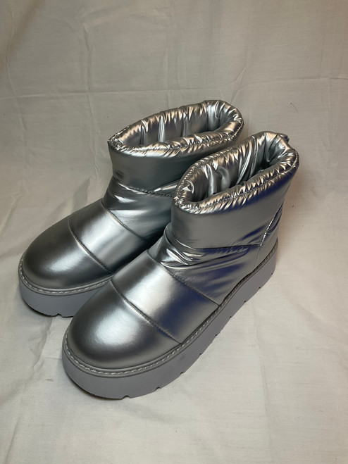 Vist Large View of Product Image Which is Used Unbranded Ankle Boots 7