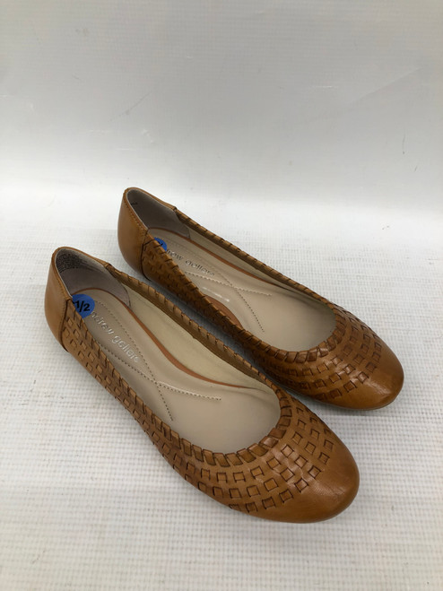 Vist Large View of Product Image Which is Used Andrew Gellar Flats 6.5