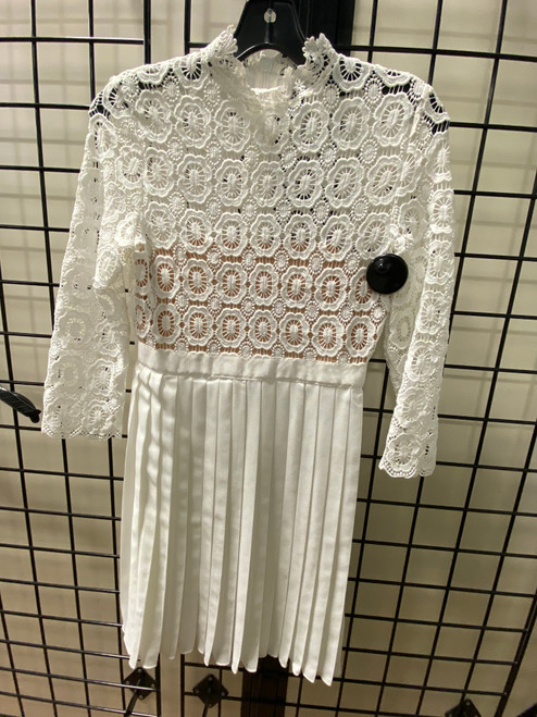 Vist Large View of Product Image Which is Used Unbranded Short Dress B S-4/6