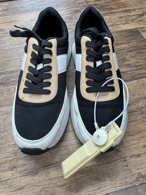 Vist Large View of Product Image Which is Used Dolce Vita Casual Shoes 7