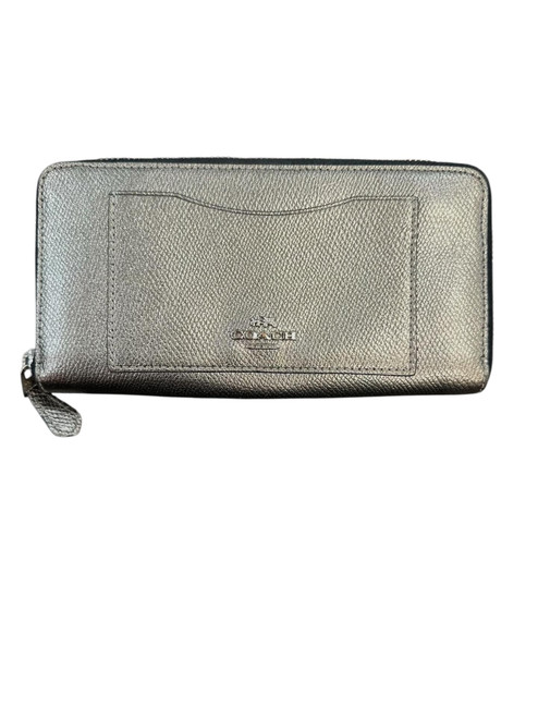 Vist Large View of Product Image Which is Used Coach Small Handbag