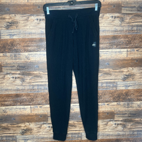 Vist Large View of Product Image Which is Used Alo Yoga Active Pant M 8-10/28-30