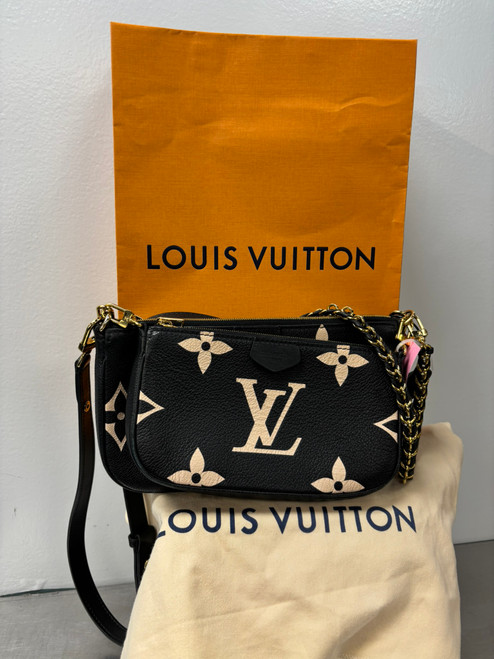 Vist Large View of Product Image Which is Used Louis Vuitton Xlarge Leather Handbag