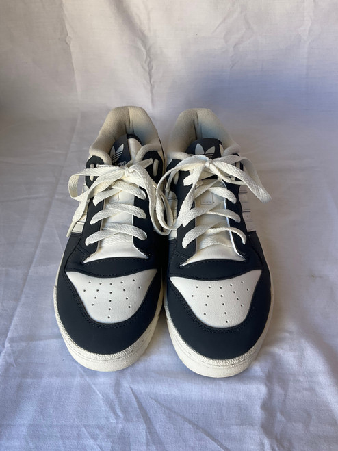 Vist Large View of Product Image Which is Used Adidas Casual Shoes 6.5