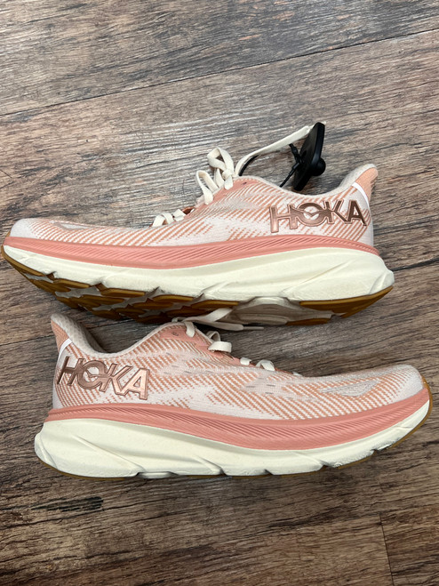 Vist Large View of Product Image Which is Used Hoka Performance Shoes 7.5