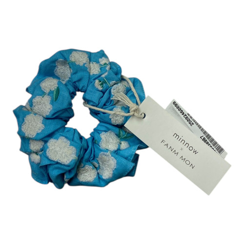 Vist Large View of Product Image Which is Used Scrunchie