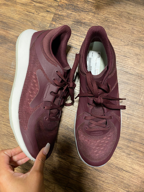 Vist Large View of Product Image Which is Used lululemon Performance Shoes 10