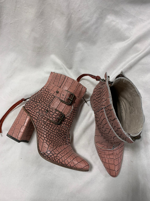 Vist Large View of Product Image Which is Used free bird Ankle Boots 7