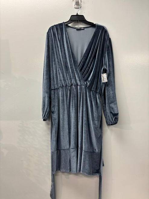 Vist Large View of Product Image Which is Used Dex Short Dress B XXL-20