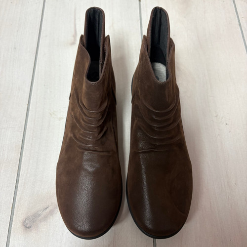 Vist Large View of Product Image Which is Used Clarks Ankle Boots 7.5