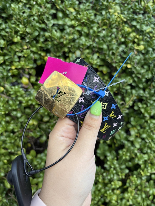 Vist Large View of Product Image Which is Used Louis Vuitton Belt