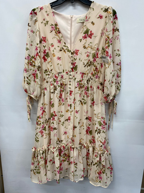 Vist Large View of Product Image Which is Used Taylor Short Dress F M-8/10