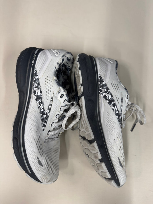 Vist Large View of Product Image Which is Used Unbranded Performance Shoes 8.5
