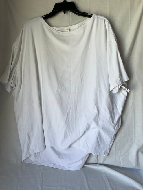 Used Lululemon Athletica Active T-Shirt 1X-18 60045-S000779027 Vist Large View of Product Image Which is Used Lululemon Athletica Active T-Shirt 1X-18