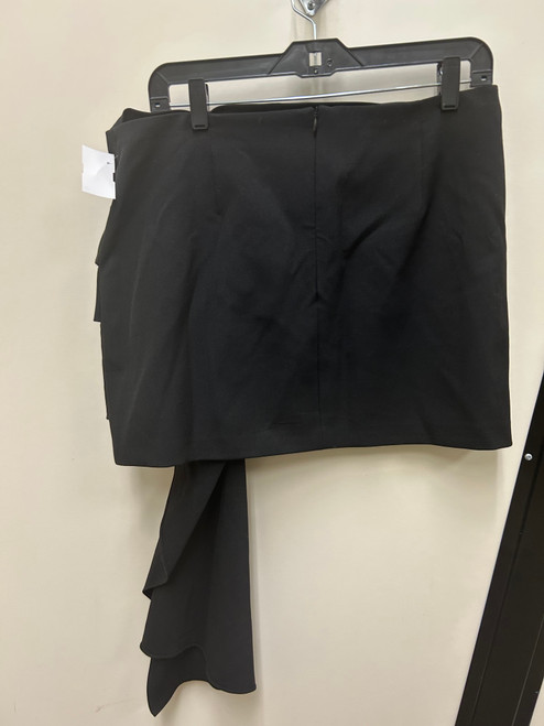 Vist Large View of Product Image Which is Used Zara Short Skirt L 12-14/31-32