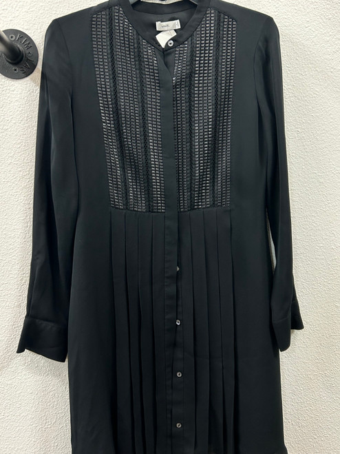 Used Vince Short Dress B S-4/6 60005-S001064593 Vist Large View of Product Image Which is Used Vince Short Dress B S-4/6