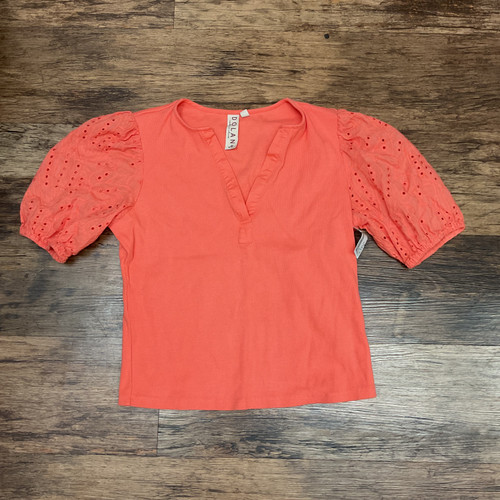 Vist Large View of Product Image Which is Used Dolan Short Sleeve Top M-8/10