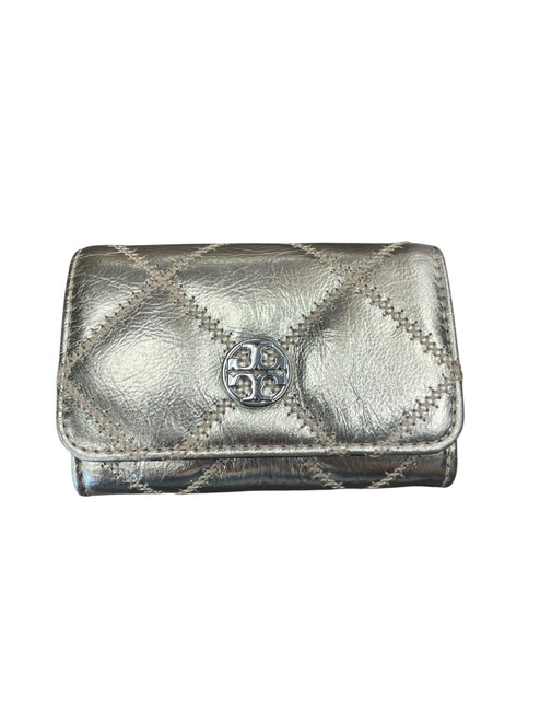 Vist Large View of Product Image Which is Used Unbranded Leather Wallet