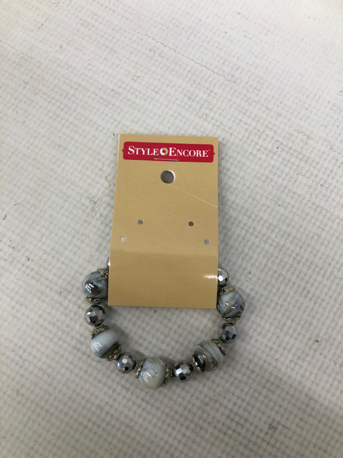 Vist Large View of Product Image Which is Used Unbranded Bracelet