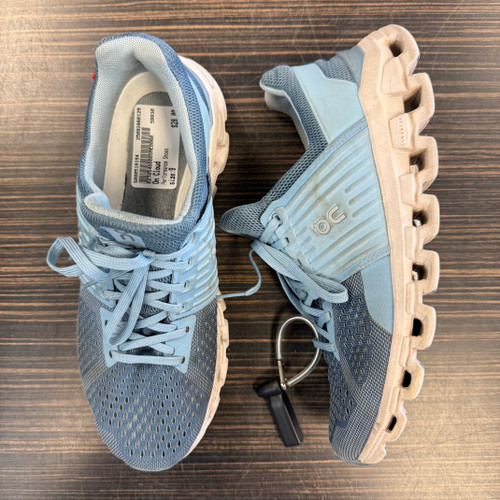 Vist Large View of Product Image Which is Used On Cloud Performance Shoes 9