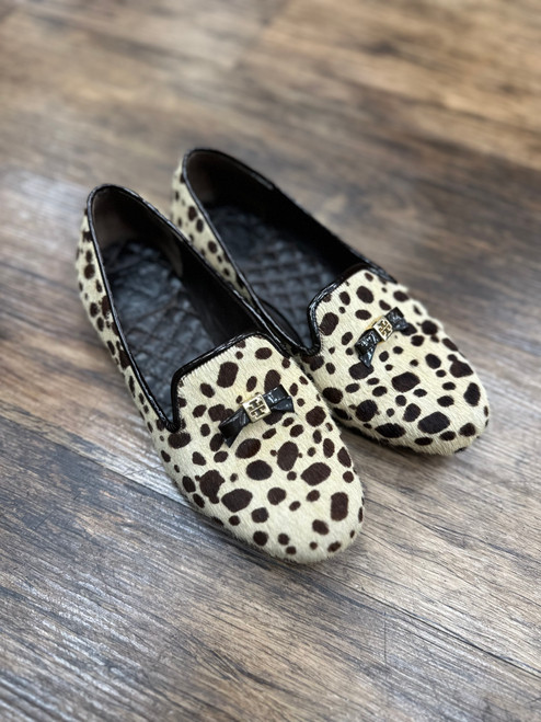 Vist Large View of Product Image Which is Used Tory Burch Casual Shoes 5.5