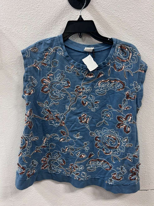 Vist Large View of Product Image Which is Used Akemi And Kin Sleeveless Top S-4/6