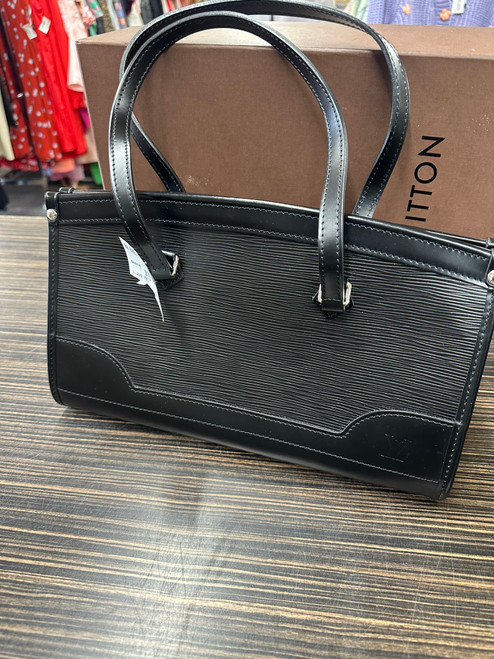 Vist Large View of Product Image Which is Used Louis Vuitton Small Leather Handbag