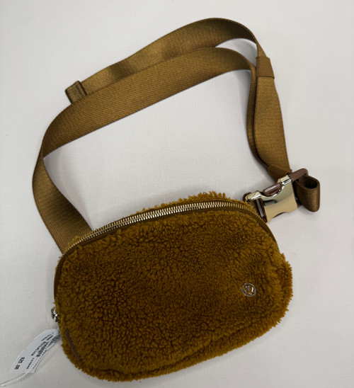 Vist Large View of Product Image Which is Used Lululemon Athletica Small Handbag