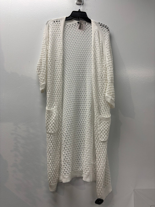 Used Charlie B Long Sleeve Top M-8/10 60130-S000225109 Vist Large View of Product Image Which is Used Charlie B Long Sleeve Top M-8/10