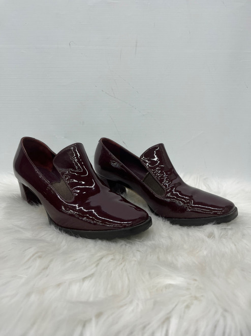 Vist Large View of Product Image Which is Used MaxMara Low Heels 7.5