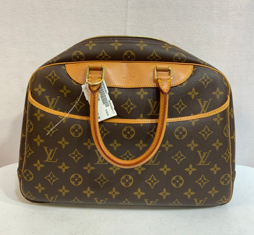 Vist Large View of Product Image Which is Used Louis Vuitton Large Leather Handbag