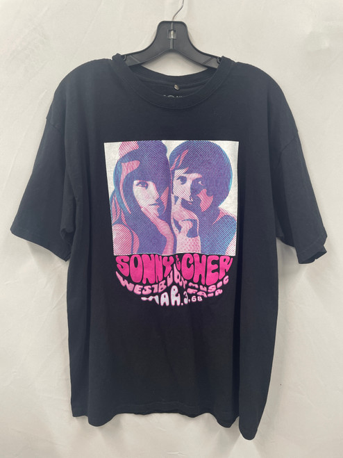 Vist Large View of Product Image Which is Used Black Sonny & Cher Graphic T-Shirt XL-16