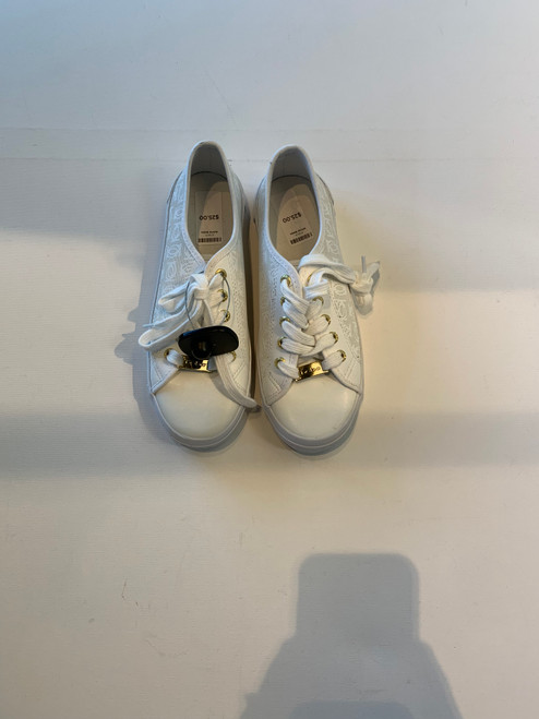 Vist Large View of Product Image Which is Used Bebe Flats 8.5