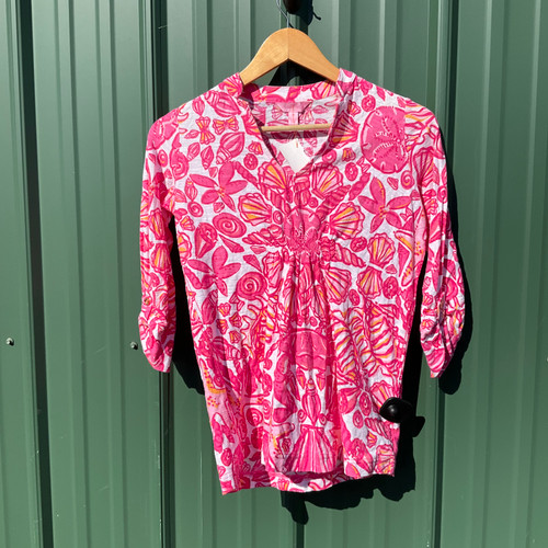 Vist Large View of Product Image Which is Used Lilly Pulitzer Long Sleeve T-Shirt F XS-0/2